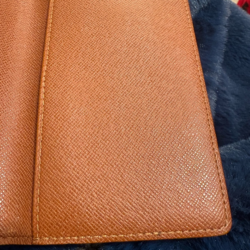 Louis Vuitton Vintage Tan Leather Wallet/ Cardholder - Picture 11 of 14